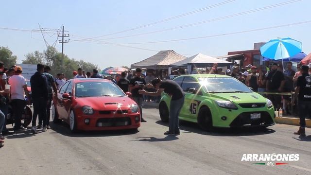Focus RS vs Neon SRT4 | Arrancones Tizayuca Febrero 2019 смотреть онлайн