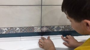 Как приклеить керамический плинтус на ванную!Второй способ!!!