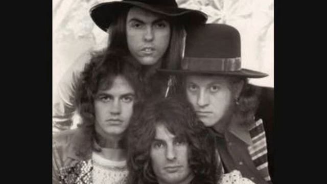 Slade:-'Let The Rock Roll Out Of Control' смотреть онлайн