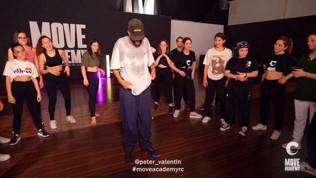 Move Academy | Peter Valentin смотреть онлайн