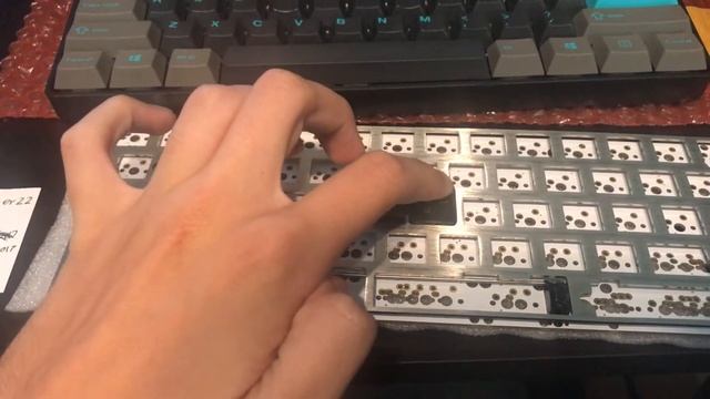 Cherry MX Black Vs Vintage MX Black смотреть онлайн