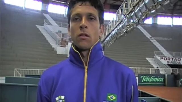 Thomaz Bellucci e Marcelo Melo treinam no Gigantinho смотреть онлайн