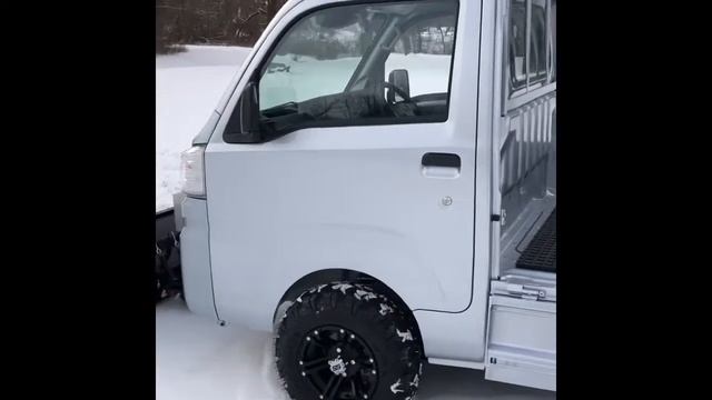 2019 Automatic Daihatsu Hijet Mini Truck (Made By Toyota) With BlackLine Hydraulic Snowplow