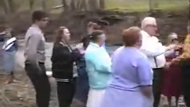 Arnold Saylor at baptizing #3 6-17-90.wmv смотреть онлайн