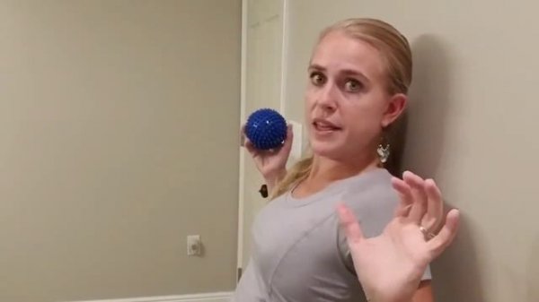 VORNNEX Pack of 2 Spiky Massage Balls