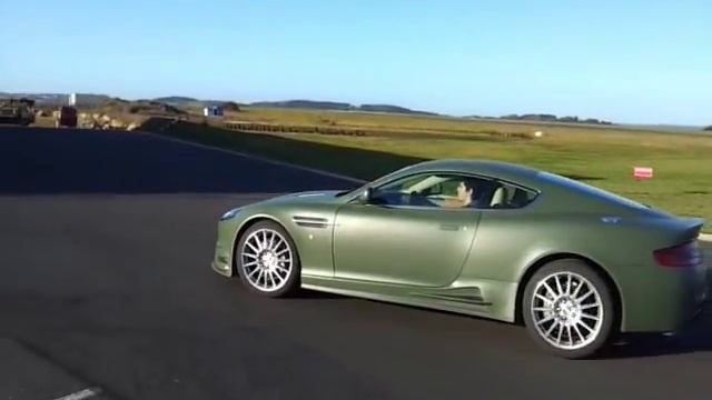 Aston Martin DB9 Mansory смотреть онлайн