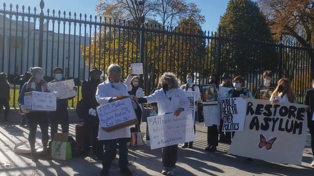 Doctors Say End Title 42, Restore Asylum and Refugee Rights смотреть онлайн