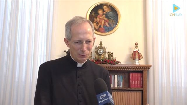 È Natale/Monsignor Guido Marini смотреть онлайн