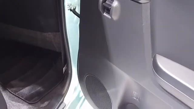 In Depth Tour Daihatsu Mira e s JDM Indonesia смотреть онлайн