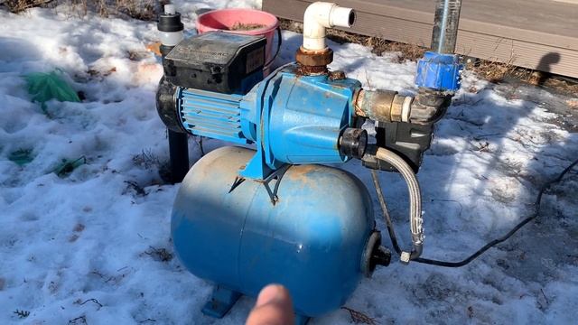 Какой насос для скважины лучше? Погружной или насосная станция? смотреть онлайн