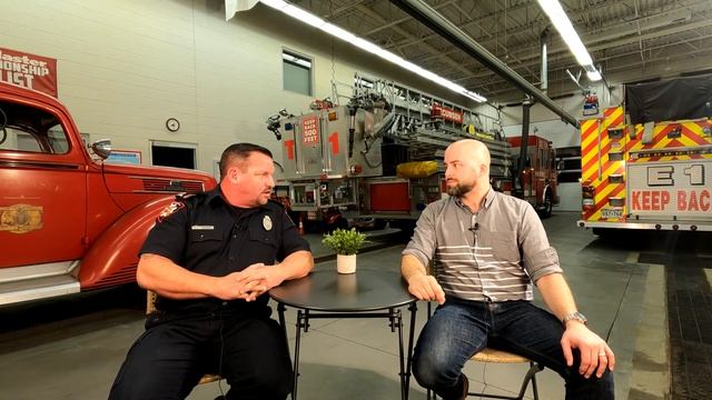 Conversation with Dan Redmond, a Firefighter смотреть онлайн