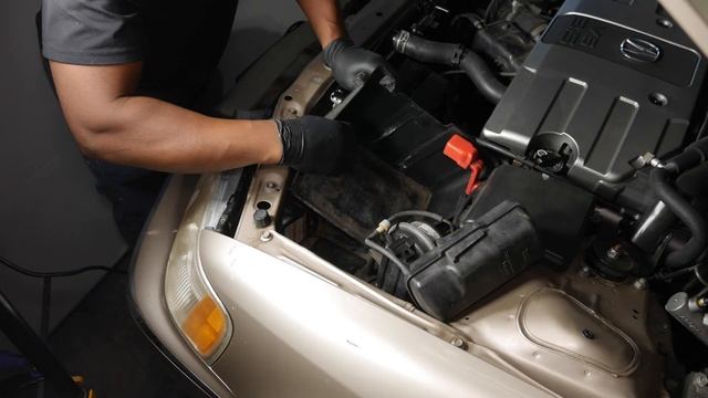 1999 Acura RL - Leaking Radiator Replacement Part 2 смотреть онлайн