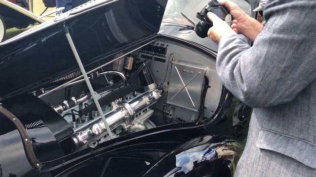 Pebble Beach Concours Winner: 1937 Alfa Romeo 8C 2900B Touring Berlinetta смотреть онлайн