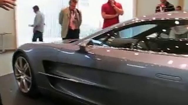 Aston Martin One-77 presents by Ian Minards смотреть онлайн