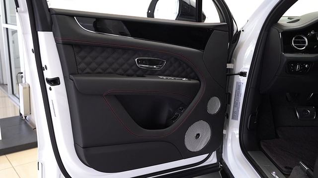 2022 Bentley Bentayga S смотреть онлайн