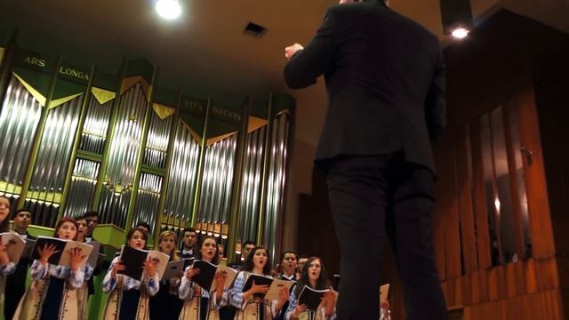 "Languir me fais (Claudin de Sermisy)" - Corul Regal @ UNMB смотреть онлайн
