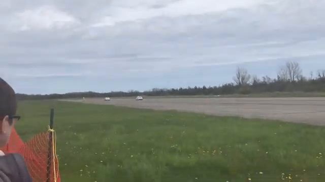 Chrysler 200 vs my 300C AWD He thought mine was a V6 Shhhh! смотреть онлайн