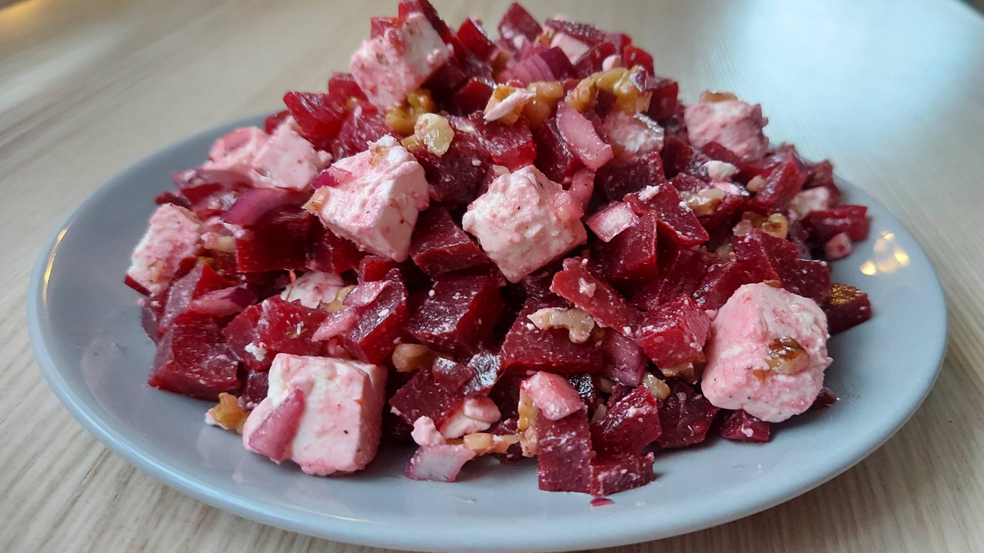 Простой салат из свеклы за 5 минут на скорую руку-минимум ингредиентов! смотреть онлайн