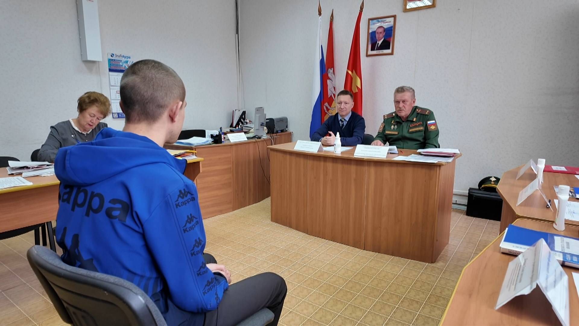 В России стартовала осенняя призывная кампания смотреть онлайн