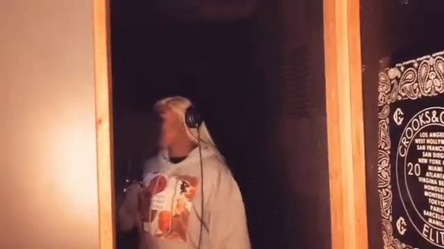 Hello Stranger x Barbara Lewis 1963 Preview смотреть онлайн