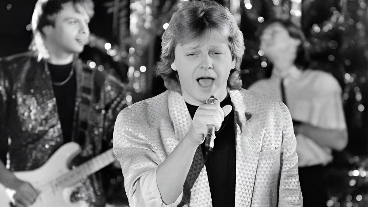 Анастасия _ Ю.Антонов Cover смотреть онлайн