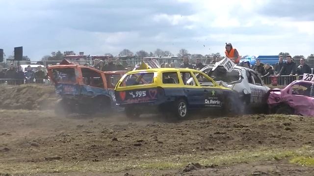Best of Bangerracing Crashes 2017! смотреть онлайн