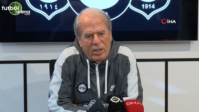 Mustafa Denizli'den duygulandıran sözler! "Biz kan kusarız, kızılcık şerbeti içtik deriz" смотреть онлайн