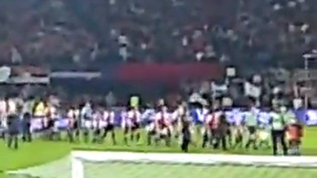 Feyenoord RKC 3 10 2009 opkomst spelers vak x смотреть онлайн