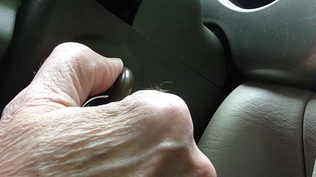 PT CRUISER Ignition Key Dance for Getting ERROR CODES on Odometer Display смотреть онлайн