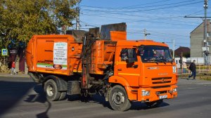 Мусоровоз МК-4552-02 на шасси КамАЗ-43253-G5 (Т 686 ХМ 22) / KAMAZ garbage truck.