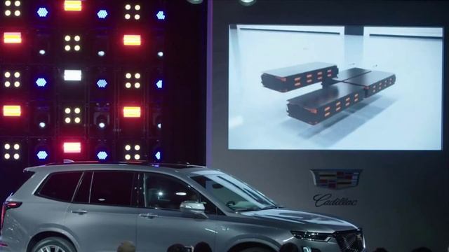 Cadillac Announces Electric Platform for New EV SUV & More смотреть онлайн
