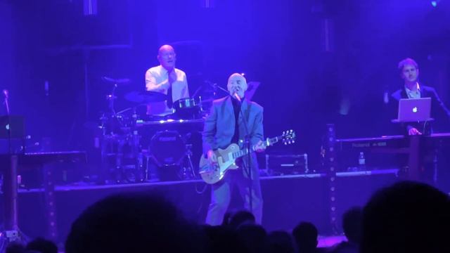 Midge Ure -Hymn (small bit) смотреть онлайн