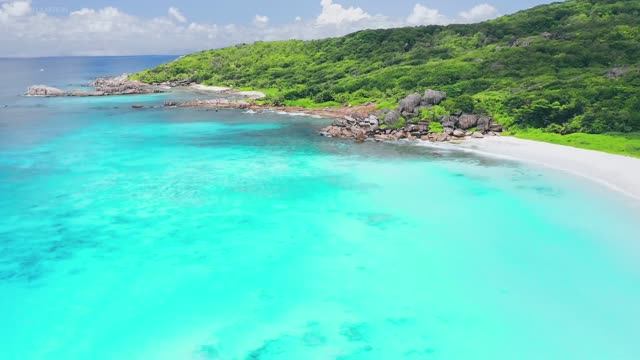 Seychelles 4K - Exploreing The Paradise Island With Breathtaking Views And Nature - Relaxing Music смотреть онлайн