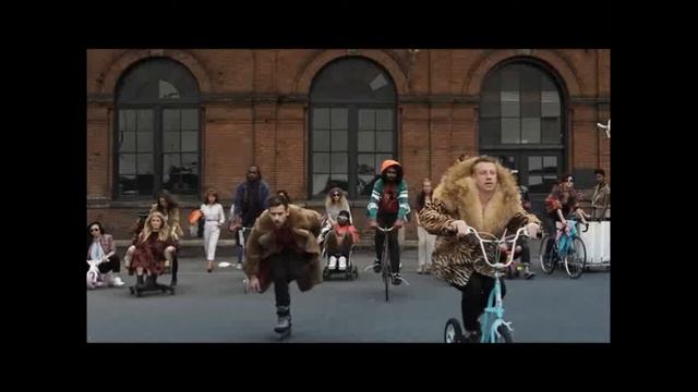 Thrift Shop Mackamore And Ryan Lewis