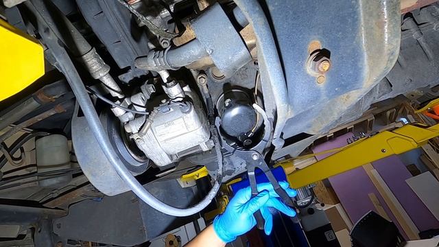 Suzuki Carry - Oil change with filter violence (DC51T) смотреть онлайн