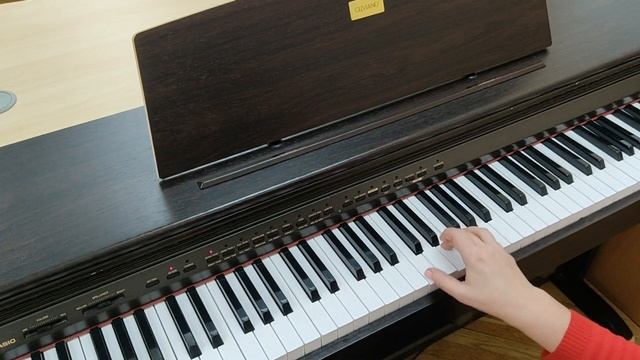 Маленькой ёлочке соль мажор