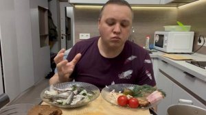 КИЛЬКА С КАРТОШКОЙ МУКБАНГ