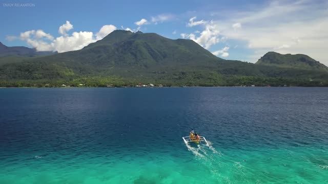 FLYING OVER BORACAY, PHILIPPINES (4K UHD) - Calming Music With Beautiful Nature Videos - 4K VideoUHD смотреть онлайн
