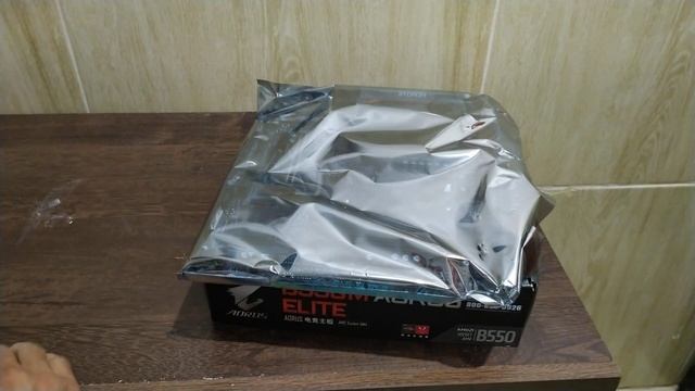 B550m AORUS ELITE POR 580 DO ALIEXPRESS, SERA QUE É NOVA?! VALE A PENA IMPORTAR? VENHA CONFERIR!!! смотреть онлайн