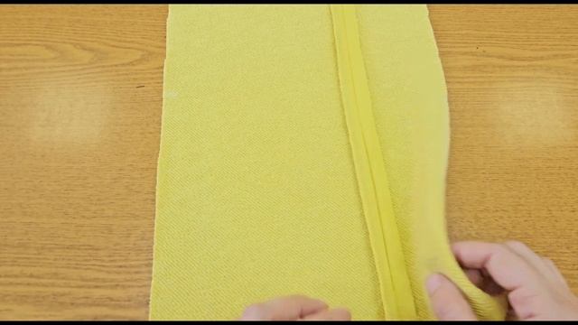 Часть 1. Трикотажный бомбер.Выкраивание бомбера из трикотаже с внутренним накладным карманом. смотреть онлайн