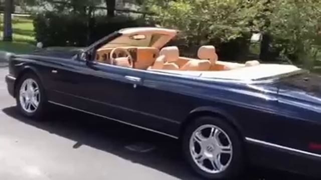 Walk Around Of The 2002 Bentley Azure Mulliner Convertible