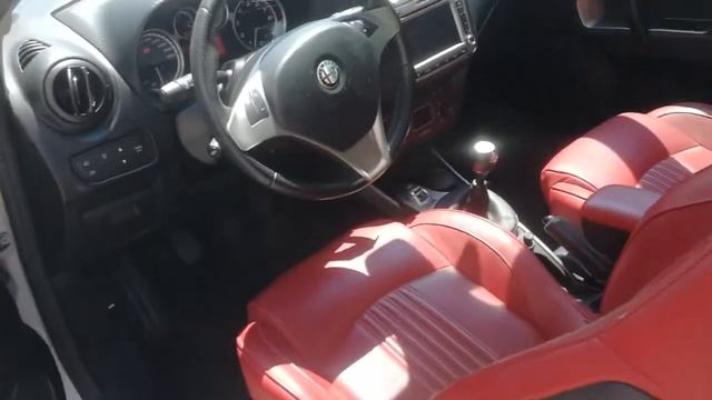 Alfa Romeo MiTo 1.4 T 135CV M.air S&S Distinctive смотреть онлайн