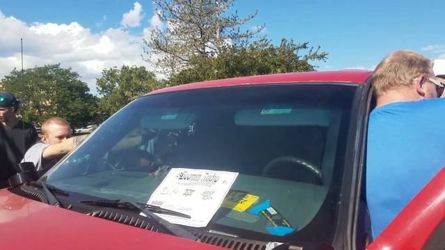 Kenny's Crossfire Suburban смотреть онлайн