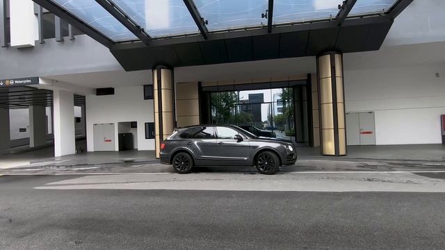 On Set with the Bentley Bentayga photoshoot | EvoMalaysia.com смотреть онлайн