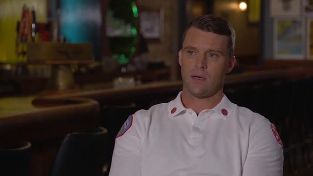 Jesse Spencer Interview 'Chicago Fire' 200 Episodes смотреть онлайн