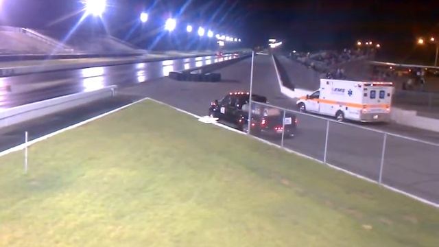 Memphis international speedway 96 Impala SS vs Honda Civic with Vette engine смотреть онлайн