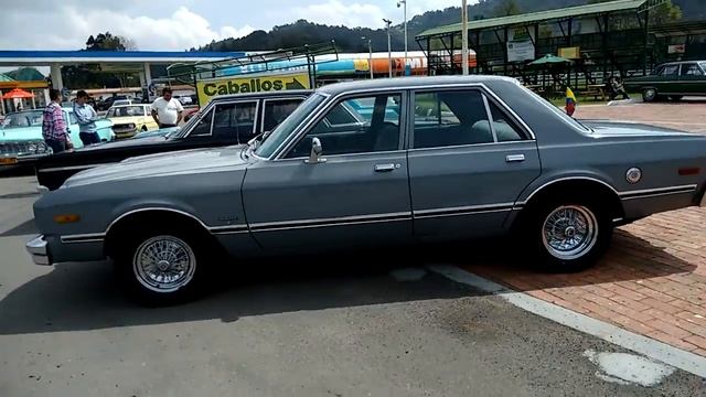 CLUB CHRYSLER COLOMBIA MEETING смотреть онлайн