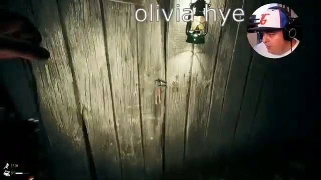 Loona playing a horror game ( viseul is married ) смотреть онлайн