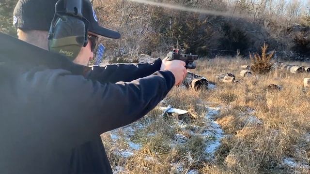 He "BROKE" the Glock 20 10mm смотреть онлайн