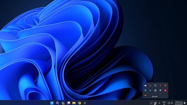 Show/Hide System Tray Icons in Windows 11 смотреть онлайн